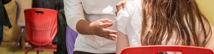  Operativos gratuitos de vacunación antigripal para personas adultas mayores en los centros de jubiladas y jubilados del distrito